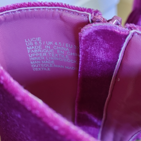 Velvet Ruffled Booties - Picture 9 of 15